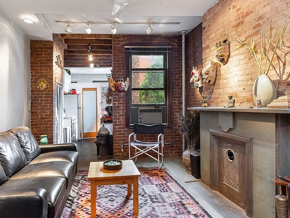 1st image of 452 W 50th St APT 4W