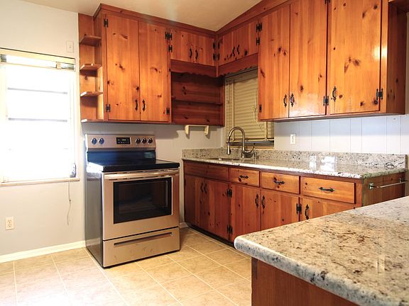 4th image of 4410 Estill Ct