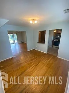 1105 N Oaks Blvd — Photo 6