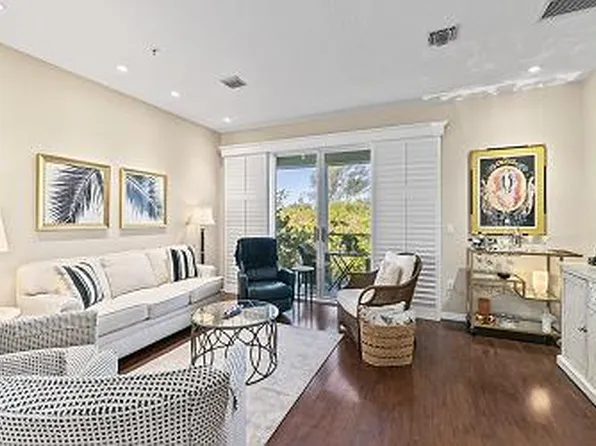 850 Evergreen Way #850, Longboat Key, FL 34228