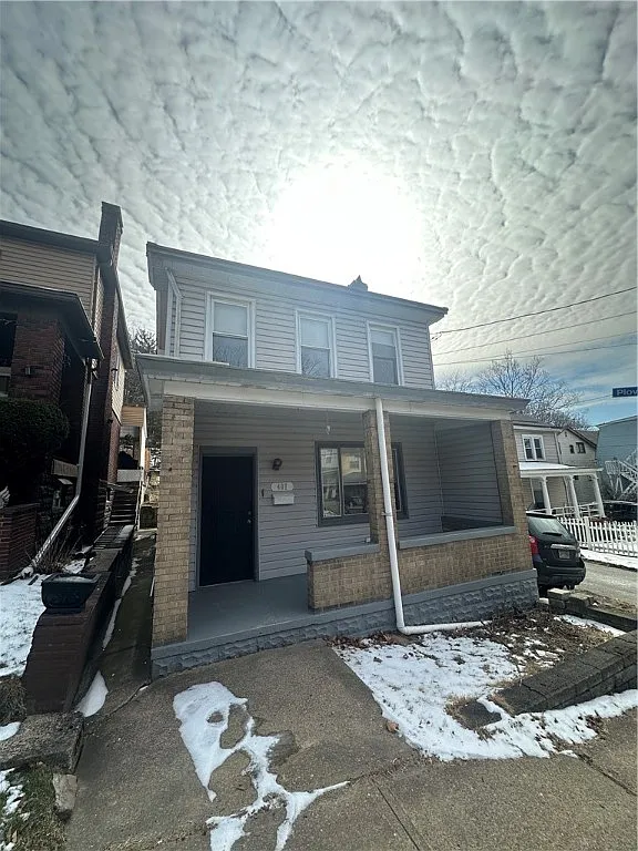 407 Lorenz Ave photo 1