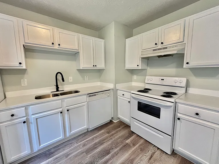 4244 Viewpoint Ln — Photo 14