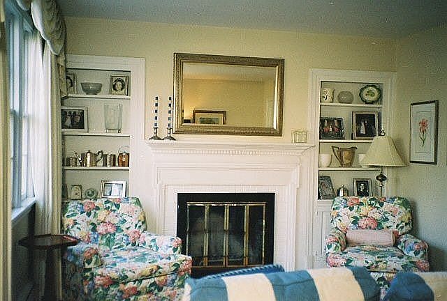 Living Rm with fireplace