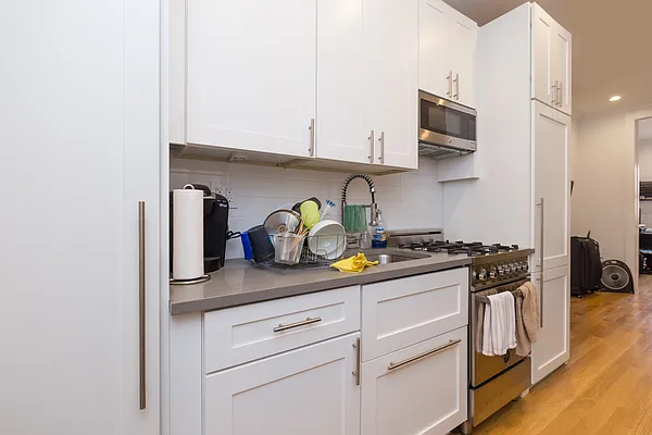 Rented by Nooklyn NYC LLC | media 8