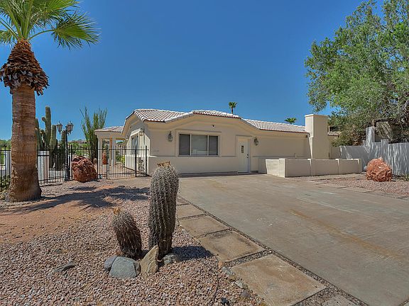 3rd image of 11022 N Royal Ct