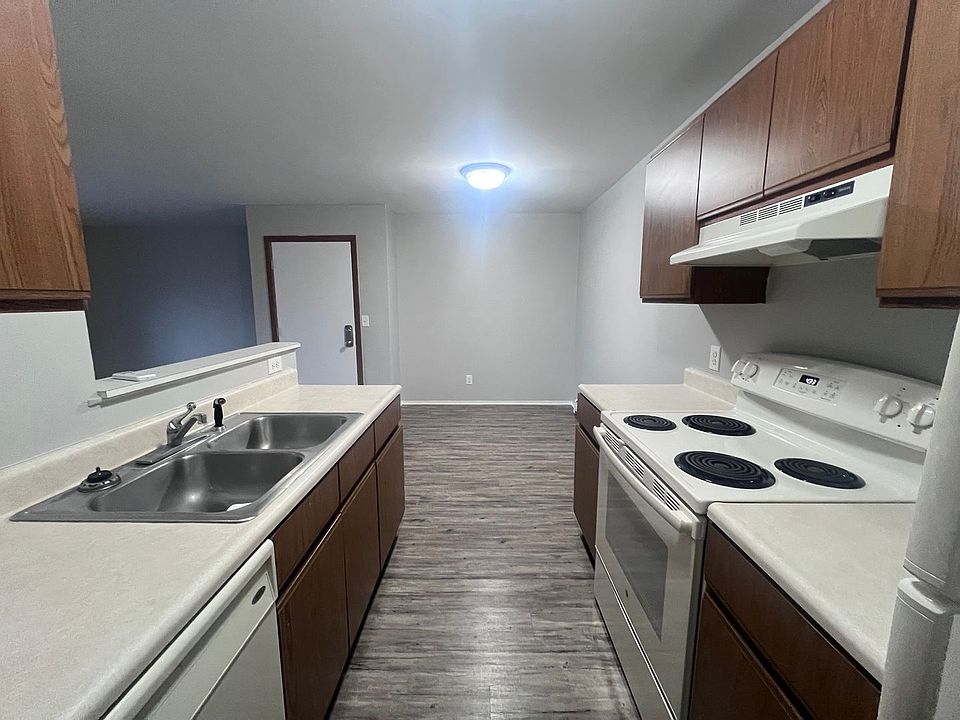1st image of 529 Donna Dr NW #0