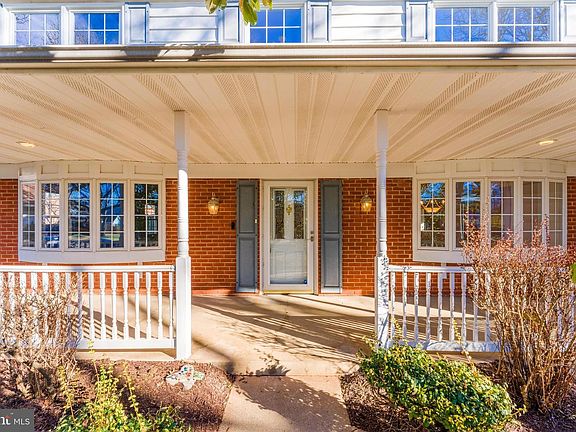 5th image of 13130 Pavilion Ln