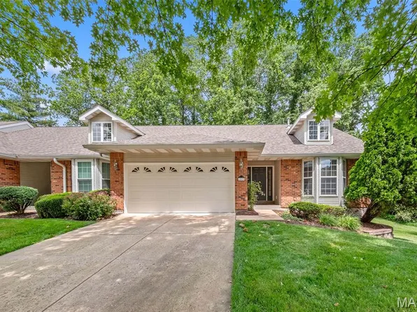 15429 Braefield Dr, Chesterfield, MO 63017