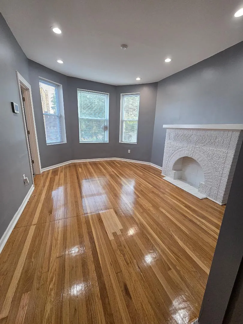 4940 W Van Buren St - 2 — Photo 1