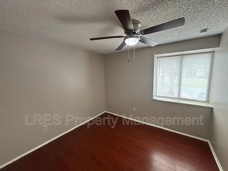 4974 Sanoma Vlg — Photo 15