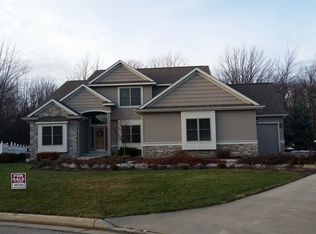 2197 Schauman Ct, Bay City, MI