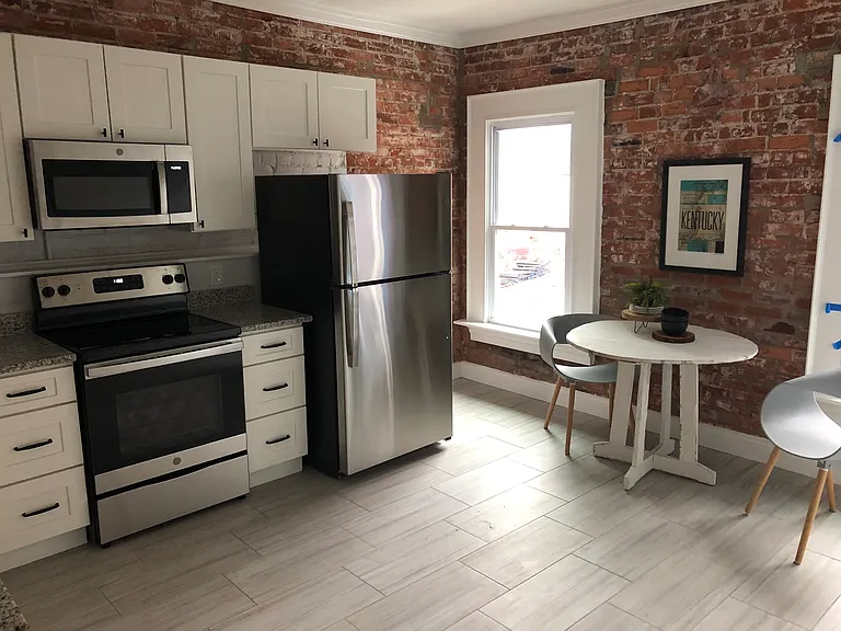 1101 Lee St #3 — Photo 16