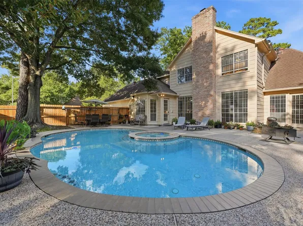 5819 Rocky Brook Dr, Kingwood, TX 77345