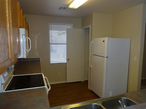 5th image of 11421 W Pinehollow Dr