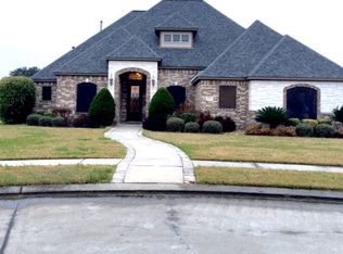 1017 Southern Oaks Dr, Angleton, TX 77515