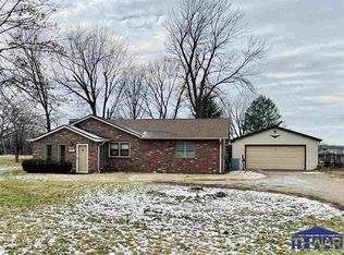 6052 N Clinton St, Terre Haute, IN 47805