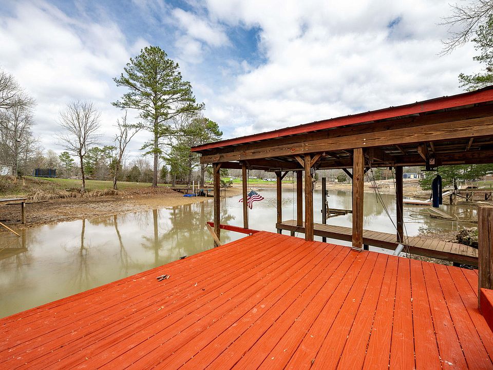 4th image of 482 Hiwassee Dr