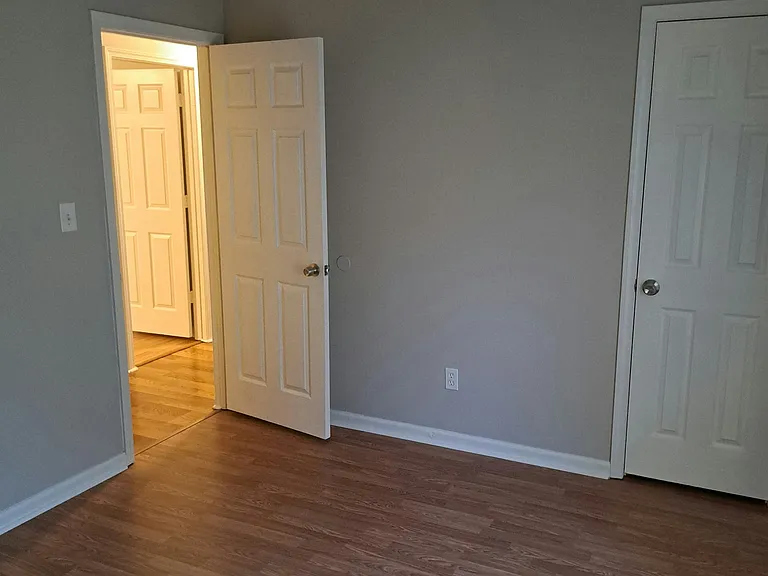 5217 Hickory Grove Cir — Photo 16