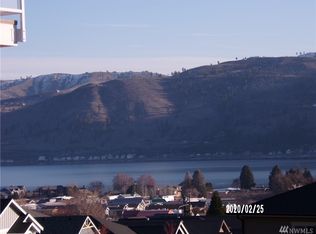527 Village Dr, Manson, WA 98831