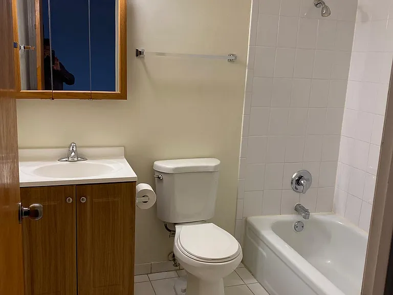 361 Hawthorne Cir — Photo 8