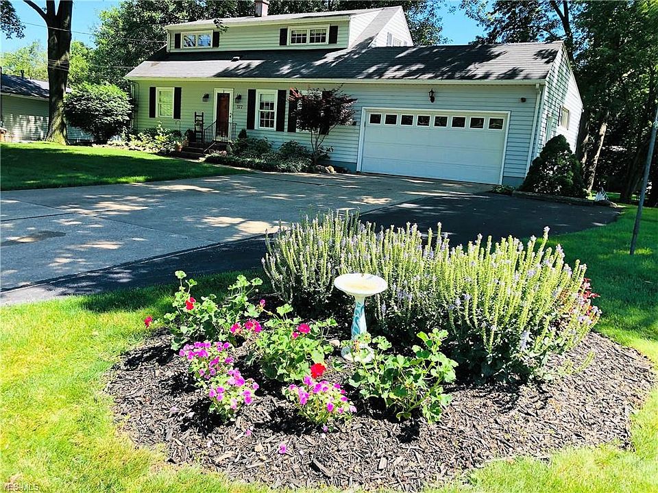 1st image of 377 Beaumont Dr