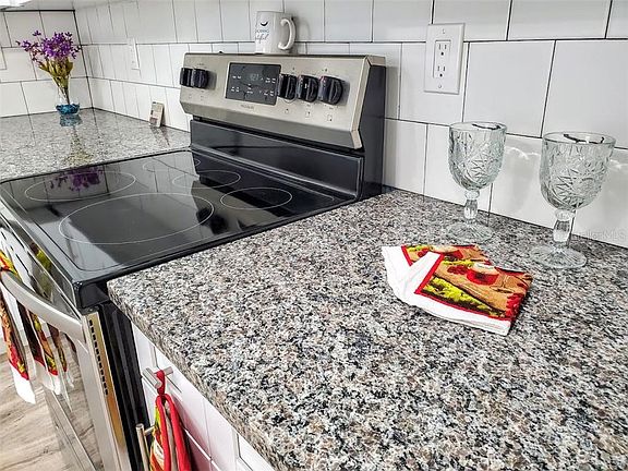 5th image of 1306 W Kirby St