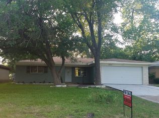 1902 S 19th St, Temple, TX 76504