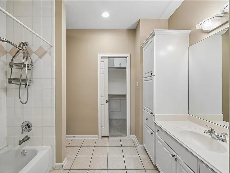 5349 McCulloch Cir — Photo 26