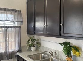 940 S Downey Rd, Los Angeles, CA