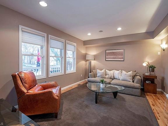 5th image of 4016 John Ave