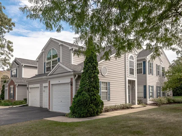 3 Taylor Ct #B, Streamwood, IL 60107