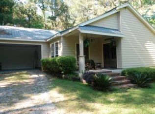 17 Larry Goff Rd, Hattiesburg, MS 39401