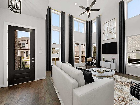 Family Room Entry