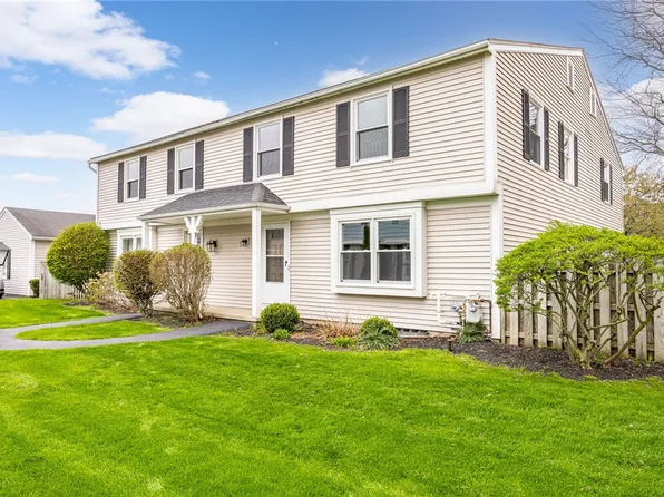 85 Springwood Dr, Webster, NY 14580