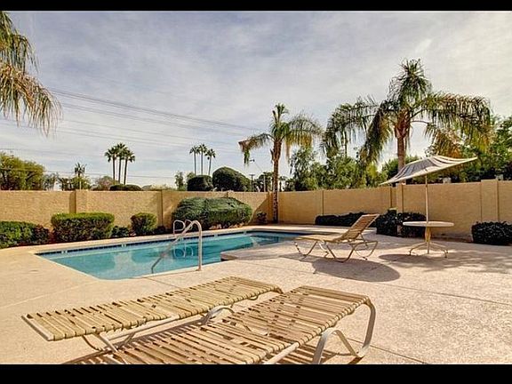 3rd image of 819 E Redondo Dr