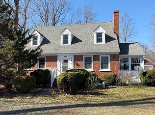 9253 Dahlgren Rd, King George, VA 22485