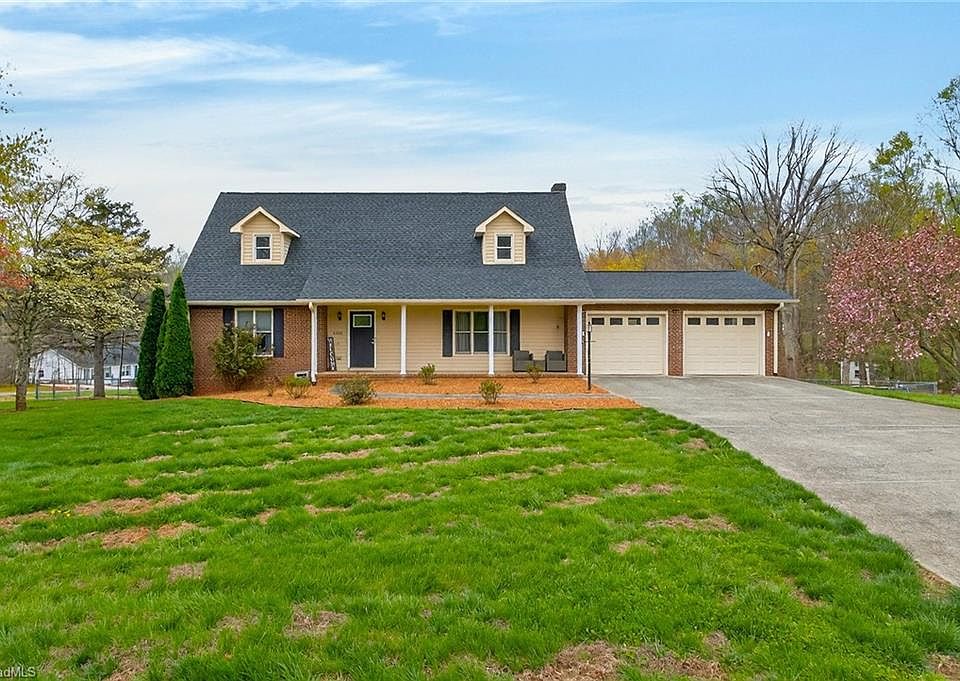 1st image of 8388 Coachman Ln