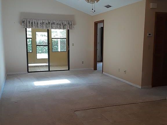 4th image of 213 Shangri La Cir