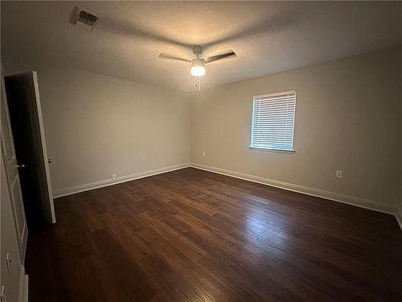 4th image of 3209 Golden Dr APT C