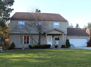 301 Westbrook Dr, Dewitt, MI 48820
