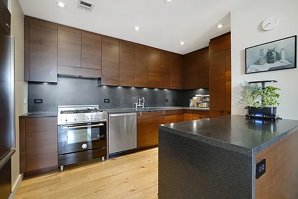 Rented by Compass | media 13
