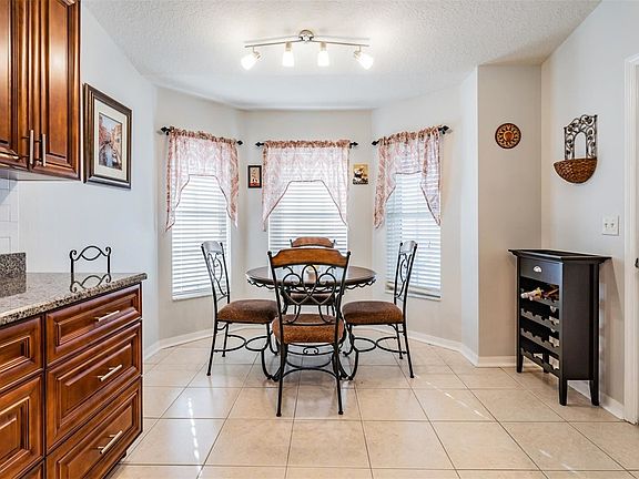 4th image of 10133R Moshie Ln