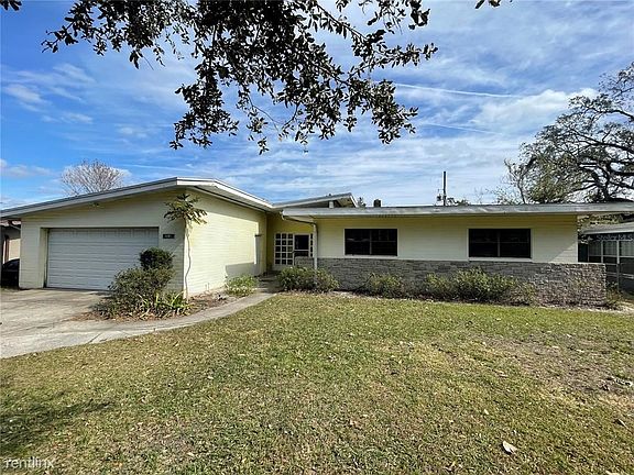2nd image of 3601R Wilder Ln