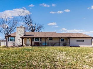 902 N Davis Ave, Ottawa, KS 66067