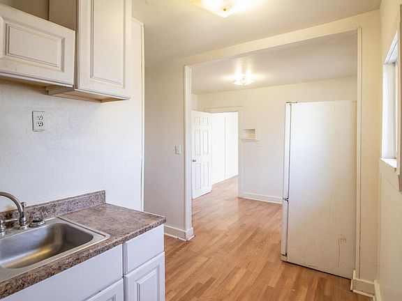 4th image of 207 Temple Ave