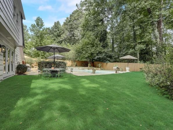 5371 Tall Oak Dr, Marietta, GA 30068