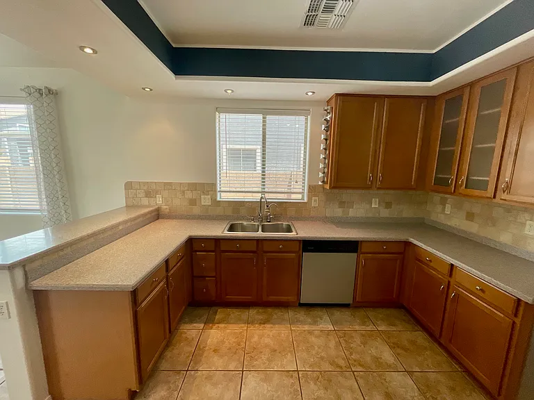 14984 W Desert Hills Dr — Photo 9