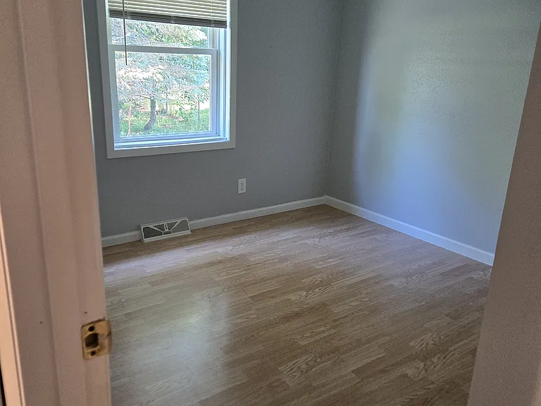 5015 Highland Dr — Photo 19