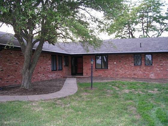 1st image of 21715 280th St