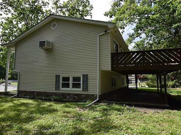 2nd image of 221 Summit Dr